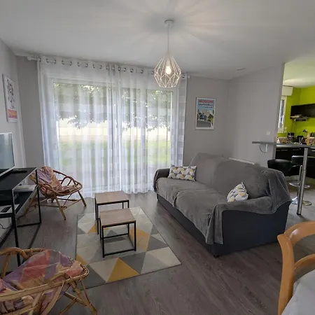 Maison Mitoyenne Avec Jardin Clos - 4 Pers. - Fr-1-653-292 *