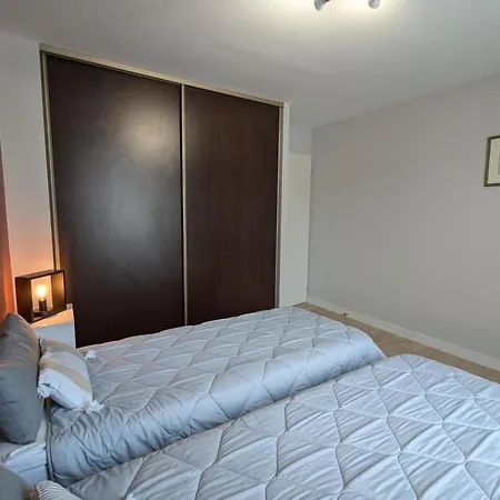 Maison Mitoyenne Avec Jardin Clos - 4 Pers. - Fr-1-653-292 Holiday home