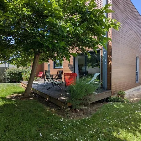 Maison Mitoyenne Avec Jardin Clos - 4 Pers. - Fr-1-653-292 Puymoyen