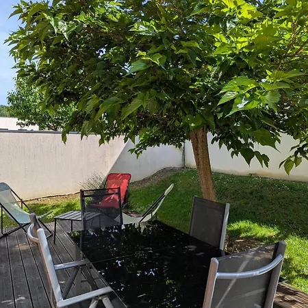 Maison Mitoyenne Avec Jardin Clos - 4 Pers. - Fr-1-653-292 Holiday home